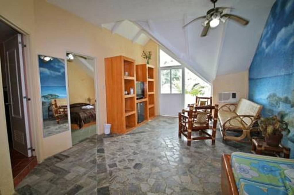 Paradise Bay - Beach & Watersport Resort Balabag  Extérieur photo